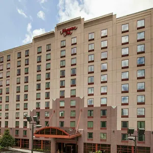 3* Отель Hampton - Laguardia Airport
